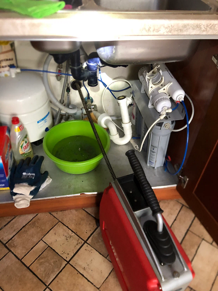 Mutfak eviye ve gider hattı uygulaması